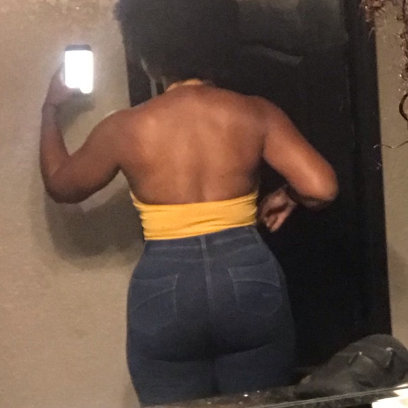 Meet your Posher, Yvonne - Picture 3 of 6